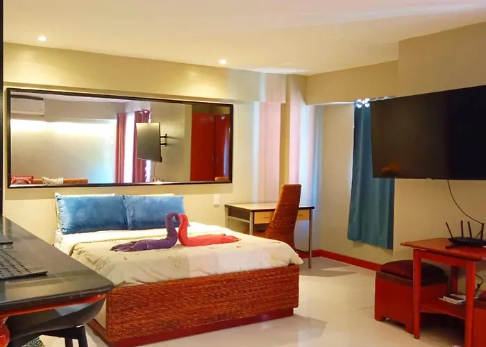 Aparthotel Airport Haven 3*